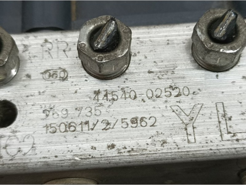 Recambio de abs para toyota auris active referencia OEM IAM 4454002520 269735 