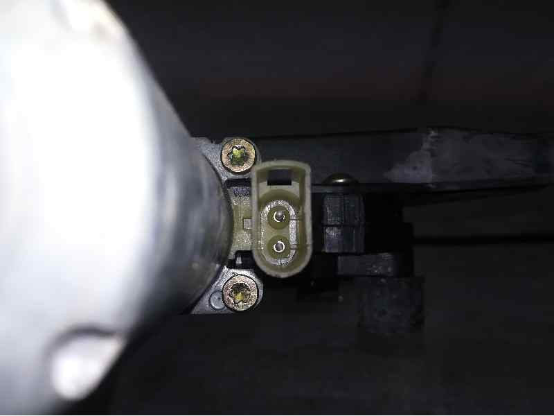 Recambio de elevalunas trasero izquierdo para ford mondeo berlina (gd) referencia OEM IAM 0130821680 2 PINS ELECTRICO 