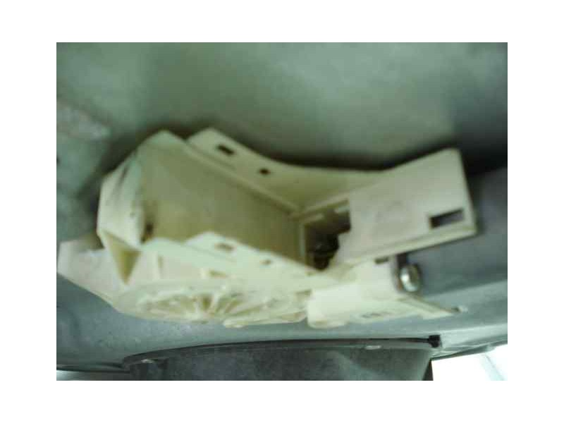 Recambio de elevalunas delantero izquierdo para ford focus berlina (cap) ambiente (d) referencia OEM IAM  1000002830086 