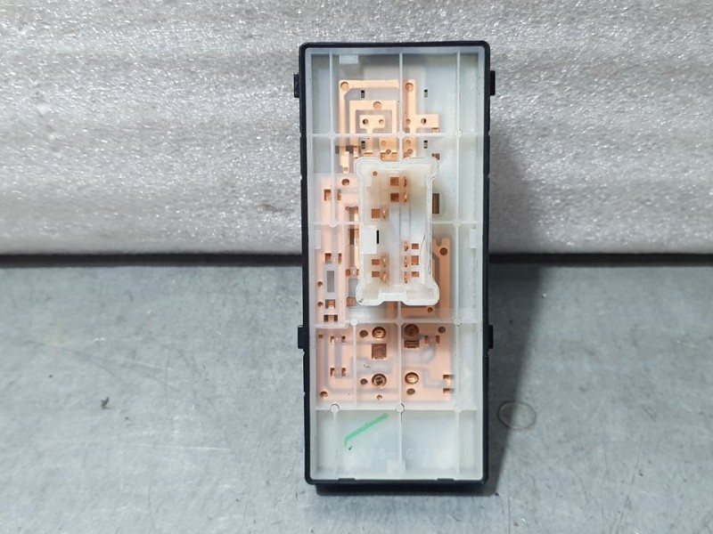 Recambio de mando elevalunas delantero derecho para nissan pulsar (c13) acenta referencia OEM IAM SIN REF  