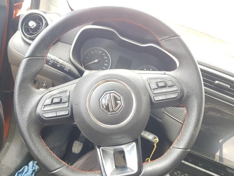 Recambio de volante para mg zs suv (azs1) 1.5 vti referencia OEM IAM 11237276  