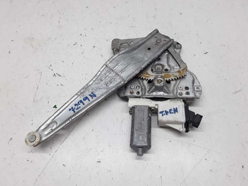 Recambio de elevalunas trasero derecho para toyota corolla (e12) 2.0 d-4d linea luna berlina referencia OEM IAM  6 PINES 