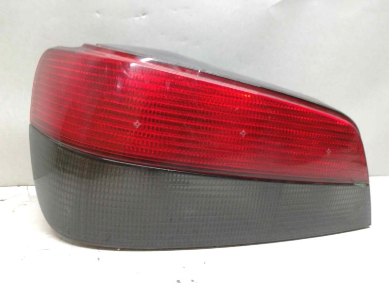 Recambio de piloto trasero izquierdo para peugeot 306 berlina 3/5 puertas (s1) referencia OEM IAM   