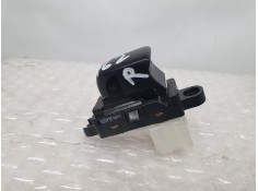 MANDO ELEVALUNAS TRASERO DERECHO SIN REF 