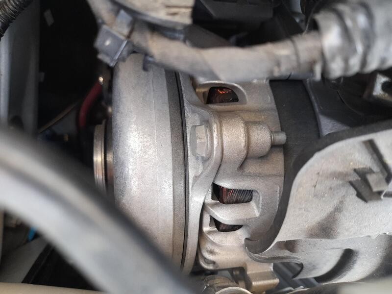 Recambio de alternador para mitsubishi asx (vsx_, vse_) 1.3 mhev (vsxg3) referencia OEM IAM MQ000373  