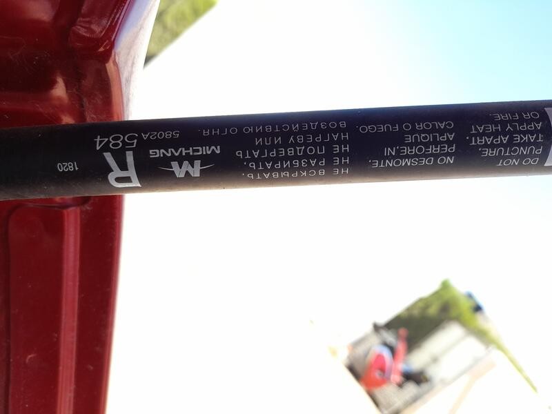 Recambio de amortiguadores maletero / porton para mitsubishi mirage / space star vi hatchback (a0_a) 1.2 referencia OEM IAM 5802