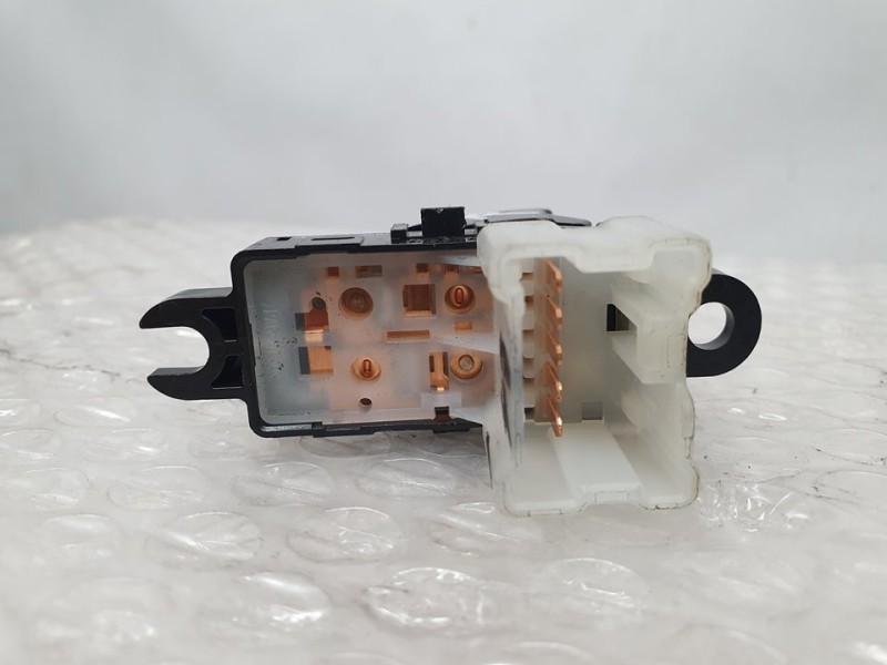 Recambio de mando elevalunas trasero derecho para nissan pulsar (c13) acenta referencia OEM IAM SIN REF  