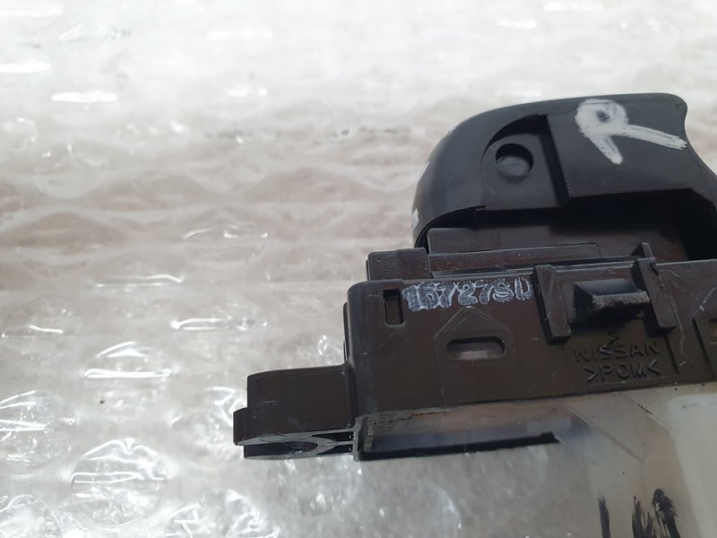 Recambio de mando elevalunas trasero derecho para nissan pulsar (c13) acenta referencia OEM IAM SIN REF  