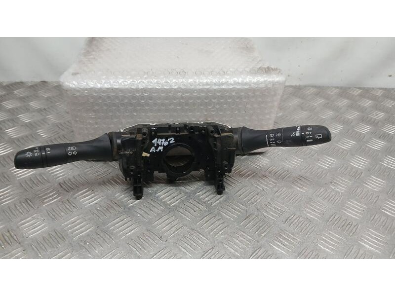 Recambio de mando luces y limpia para nissan pulsar (c13) acenta referencia OEM IAM 16517SD1  