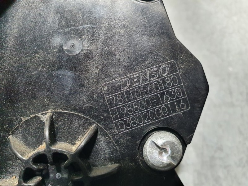Recambio de potenciometro pedal para toyota land cruiser (j15) vx referencia OEM IAM 7811060180 1988001630 DENSO