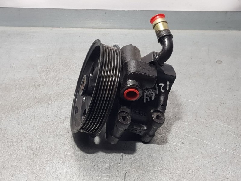 Recambio de bomba direccion para ford focus berlina (cak) trend referencia OEM IAM 2GB3003  