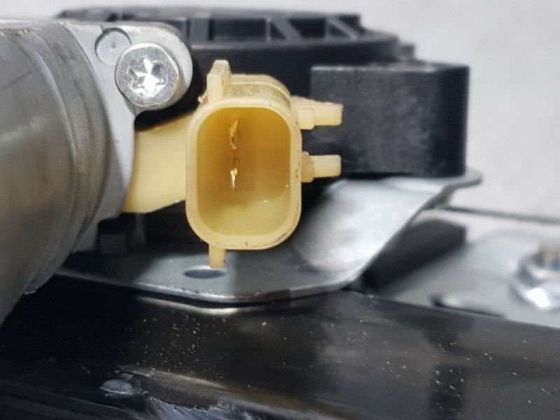 Recambio de elevalunas delantero izquierdo para chevrolet aveo berlina hatchback ls referencia OEM IAM 42339891  ELECTRICO 2 PIN