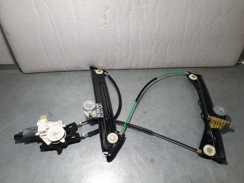 Recambio de elevalunas delantero derecho para bmw serie 4 coupe (f32) 418d referencia OEM IAM 7281624S 938587101 BROSE ELECTRICO