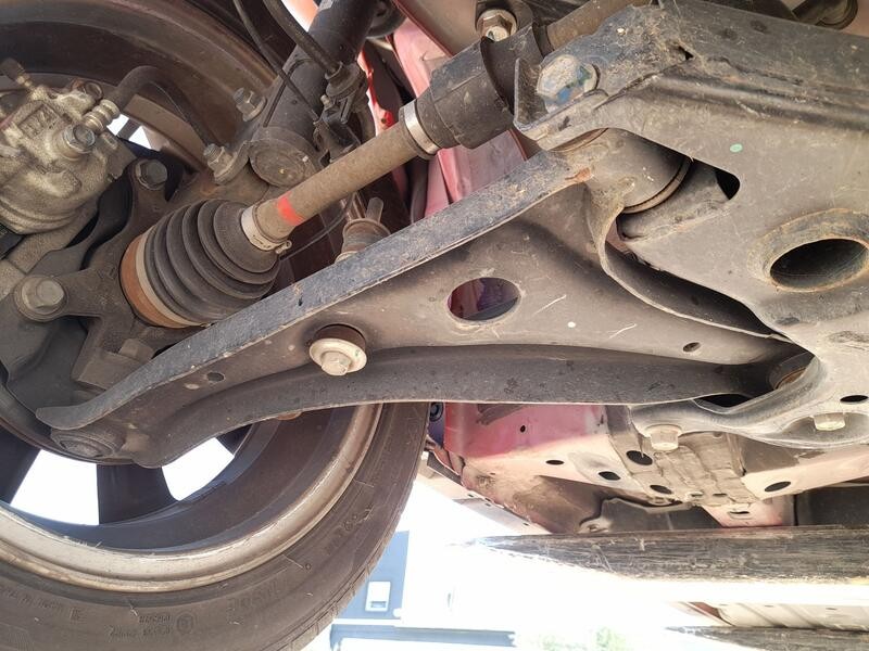 Recambio de brazo suspension inferior delantero derecho para mitsubishi mirage / space star vi hatchback (a0_a) 1.2 referencia O