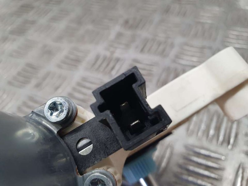 Recambio de motor elevalunas trasero derecho para mercedes-benz clase cla (bm 118) shooting brake cla 200 (118.687) referencia O