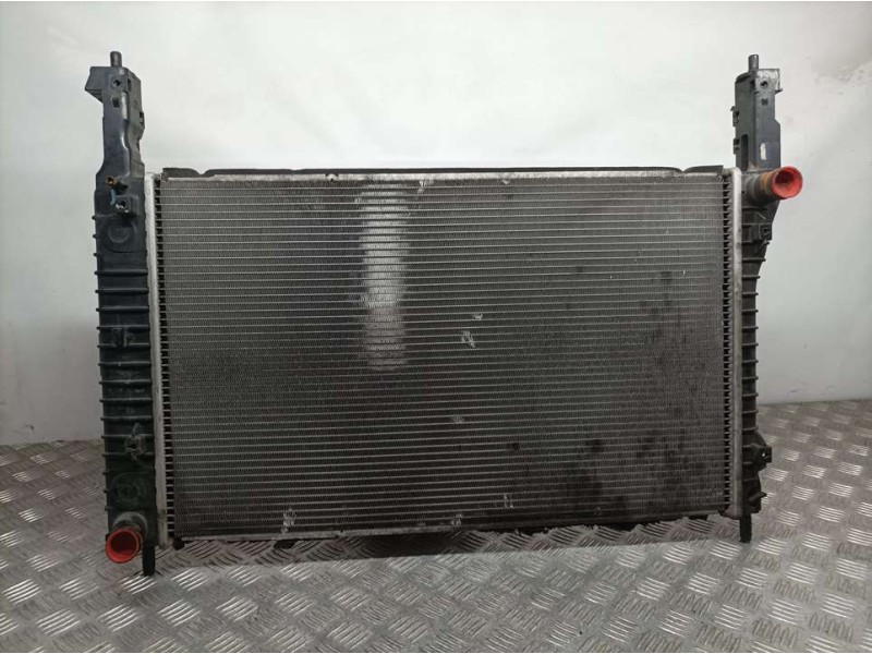 Recambio de radiador agua para chevrolet captiva 2.0 vcdi lt referencia OEM IAM 20759647  