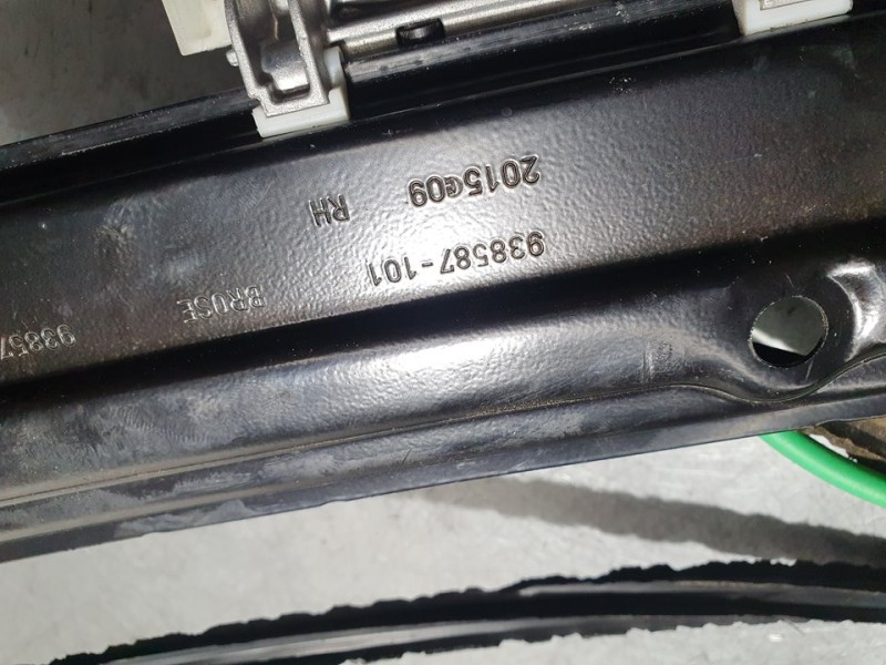 Recambio de elevalunas delantero derecho para bmw serie 4 coupe (f32) 418d referencia OEM IAM 7281624S 938587101 BROSE ELECTRICO