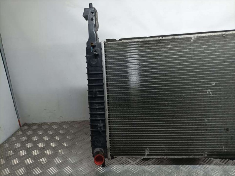 Recambio de radiador agua para chevrolet captiva 2.0 vcdi lt referencia OEM IAM 20759647  