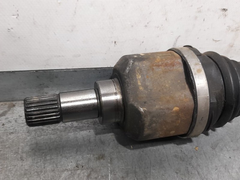 Recambio de transmision delantera izquierda para peugeot 208 active referencia OEM IAM 9801048580  