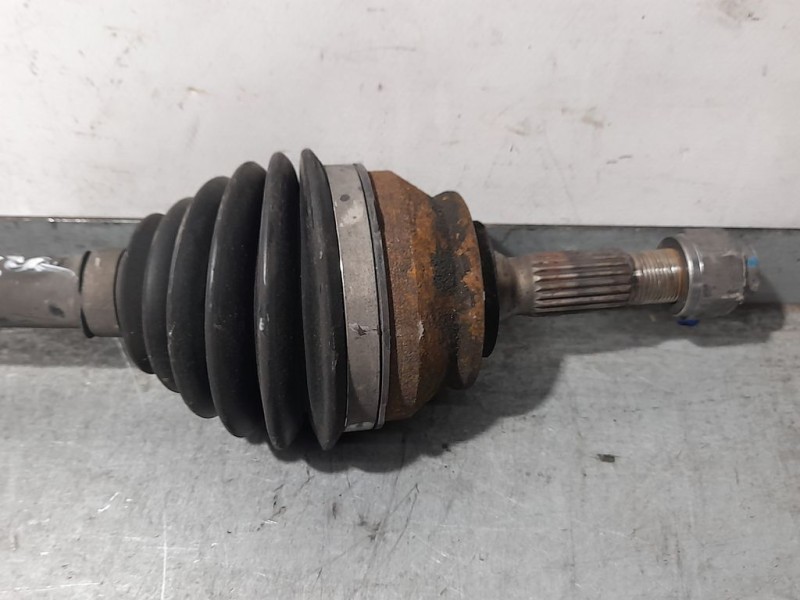 Recambio de transmision delantera izquierda para peugeot 208 active referencia OEM IAM 9801048580  