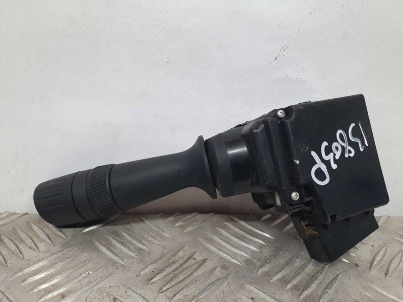 Recambio de mando limpia para toyota auris active referencia OEM IAM 0267017F858  