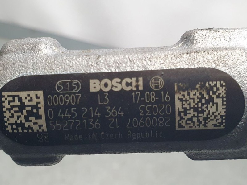 Recambio de rampa inyectora para fiat doblo ii cargo (263) 1.3 16v m-jet cat referencia OEM IAM 55272136 0445214364 BOSCH