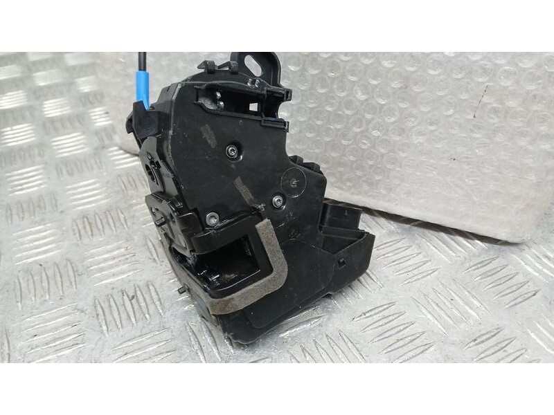 Recambio de cerradura puerta delantera derecha para peugeot 308 style referencia OEM IAM 9835556980  