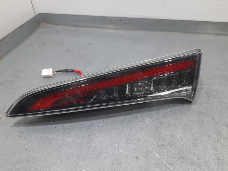 Recambio de piloto trasero derecho para toyota corolla (e21) hybrid stile referencia OEM IAM 8A02G  