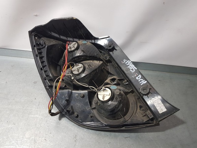 Recambio de piloto trasero derecho para chevrolet aveo berlina hatchback ls referencia OEM IAM 96830986  