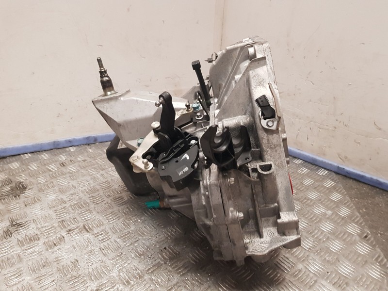 Recambio de caja cambios para nissan micra v (k14) acenta referencia OEM IAM JR5072 A027779 