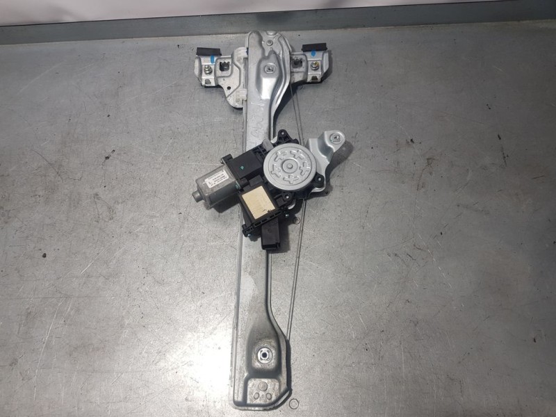 Recambio de elevalunas trasero izquierdo para opel mokka selective referencia OEM IAM 98820SUV20  DONGYANG ELÉCTRICO 7 PINS