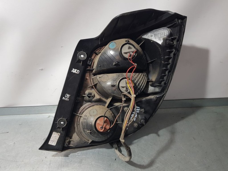 Recambio de piloto trasero izquierdo para chevrolet aveo berlina hatchback ls referencia OEM IAM 95470359  