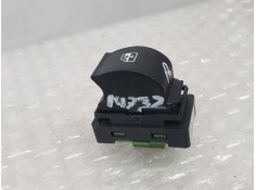 MANDO ELEVALUNAS DELANTERO DERECHO 07356546660 30171124 