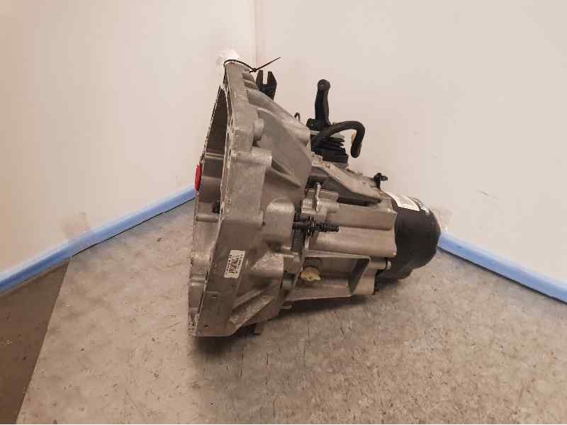 Recambio de caja cambios para dacia dokker abiance referencia OEM IAM JR5050 A042849 5VELOCIDADES