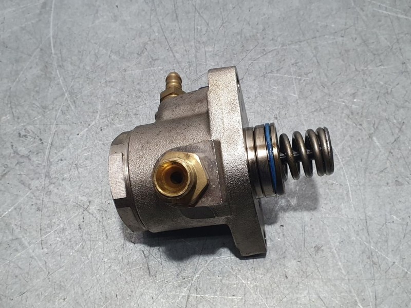 Recambio de bomba combustible para seat ibiza sc (6p5) 1.0 tsi referencia OEM IAM 04E127026EH  