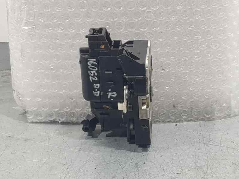 Recambio de cerradura puerta delantera derecha para dacia dokker abiance referencia OEM IAM 805025267R  