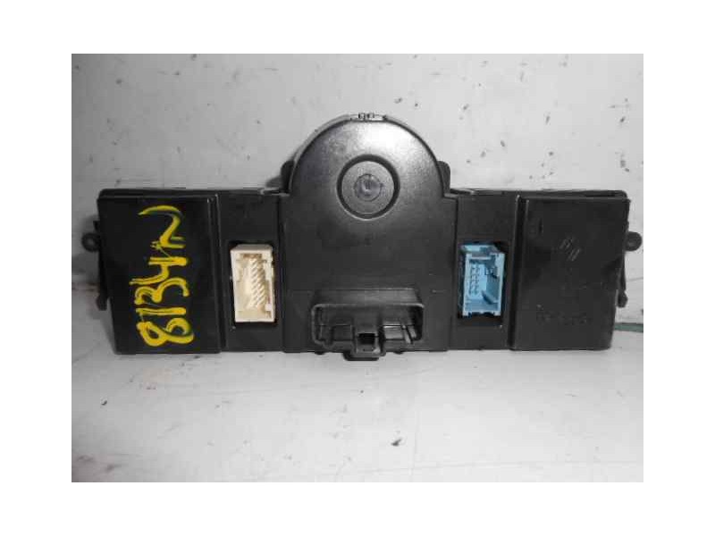 Recambio de mando climatizador para renault scenic ii authentique referencia OEM IAM 8200344842  VALEO