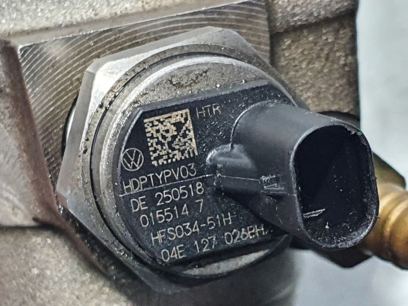 Recambio de bomba combustible para seat ibiza sc (6p5) 1.0 tsi referencia OEM IAM 04E127026EH  