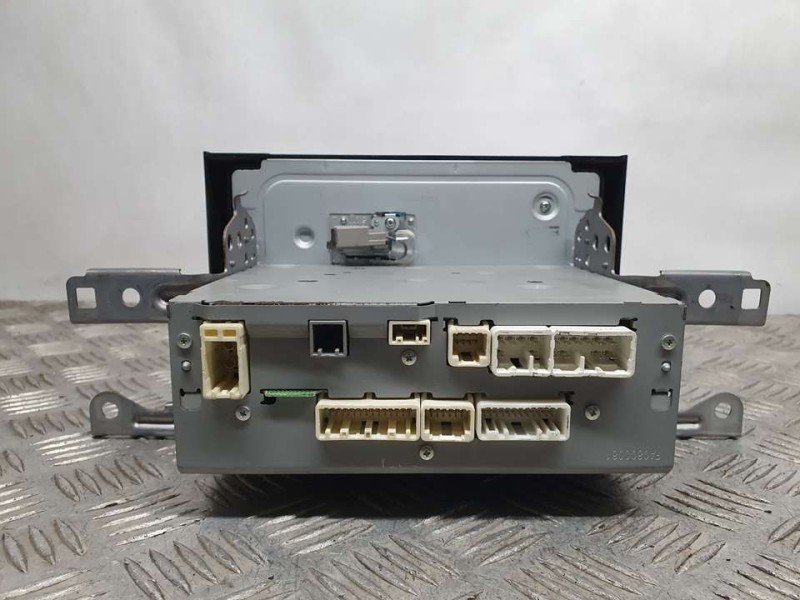 Recambio de sistema navegacion gps para toyota auris active referencia OEM IAM 8614002360 CVVS75F0AE 