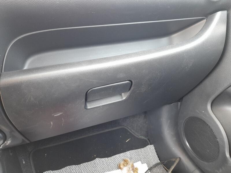 Recambio de guantera para mitsubishi mirage / space star vi hatchback (a0_a) 1.2 referencia OEM IAM 8006A304HA  