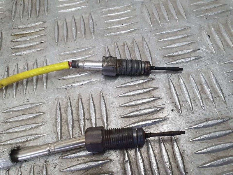 Recambio de sensor para renault express van referencia OEM IAM 226582354R 2658001100 