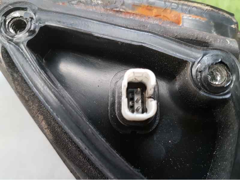 Recambio de retrovisor derecho para hyundai lantra berlina (rd) 2.0 gls referencia OEM IAM  3 PINS ELECTRICO