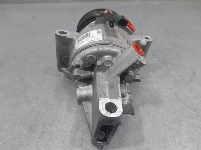 Recambio de compresor aire acondicionado para nissan micra v (k14) acenta referencia OEM IAM 9256003541R T99133AA VALEO