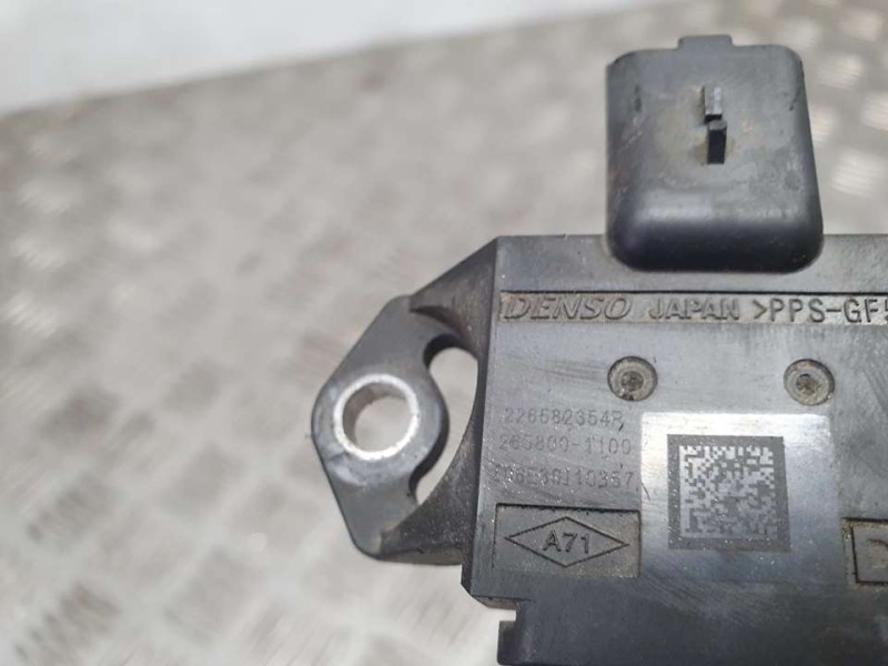 Recambio de sensor para renault express van referencia OEM IAM 226582354R 2658001100 