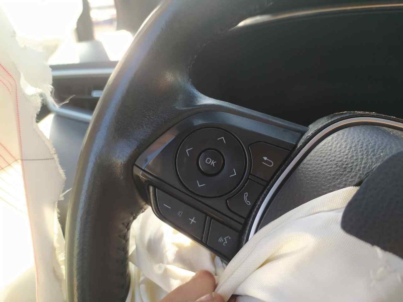 Recambio de volante para toyota corolla (e21) hybrid stile referencia OEM IAM 4510202820C1  