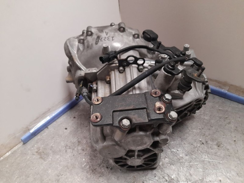 Recambio de caja cambios para hyundai tucson (jm) 2.0 crdi comfort referencia OEM IAM S815JE 6 VELOCIDADES 032018