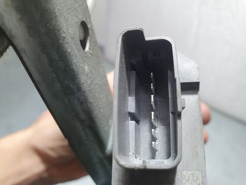 Recambio de elevalunas delantero derecho para peugeot 5008 premium referencia OEM IAM 9682808880 912026104 BROSE ELECTRICO 6 PIN