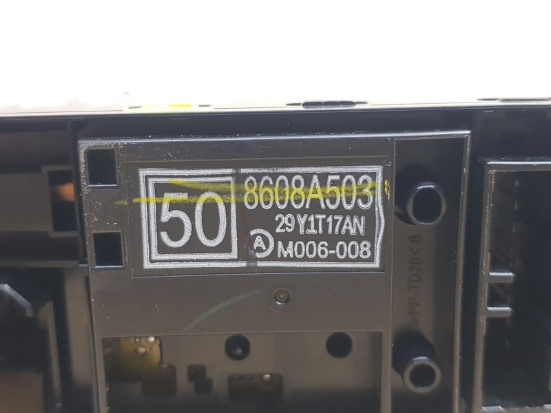 Recambio de mando elevalunas delantero izquierdo para mitsubishi mirage / space star vi hatchback (a0_a) 1.2 referencia OEM IAM 