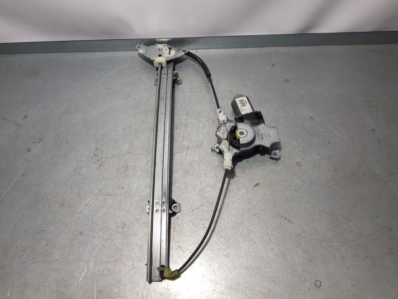 Recambio de elevalunas delantero derecho para nissan almera tino (v10m) acenta referencia OEM IAM   ARVINMERITOR ELECTRICO 2 PIN