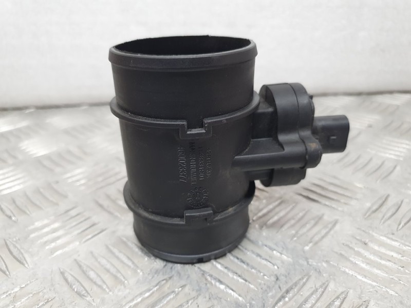 Recambio de caudalimetro para opel corsa e selective referencia OEM IAM 13452145 460023377 